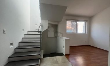 Casa en condominio en venta en Santa María, San Mateo Atenco, México