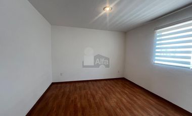 Casa en condominio en venta en Santa María, San Mateo Atenco, México