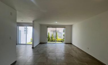 Casa en condominio en venta en Santa María, San Mateo Atenco, México