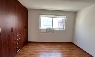 Casa en condominio en venta en Santa María, San Mateo Atenco, México