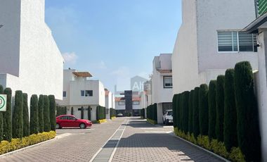 Casa en condominio en venta en Santa María, San Mateo Atenco, México