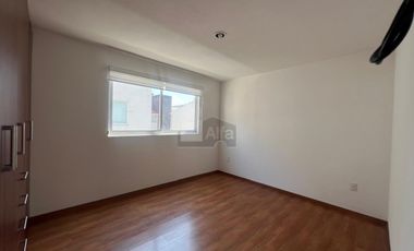 Casa en condominio en venta en Santa María, San Mateo Atenco, México