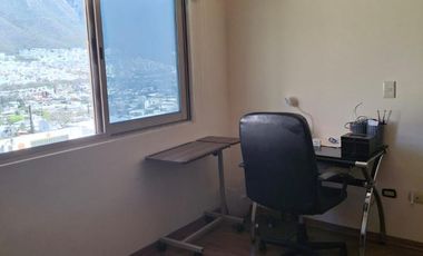 Casa en Satélite 5to sector, por el Parque del reloj