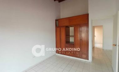 ARRIENDO de CASA RESIDENCIAL en GIRON