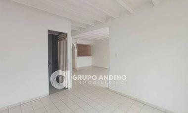 ARRIENDO de CASA RESIDENCIAL en GIRON