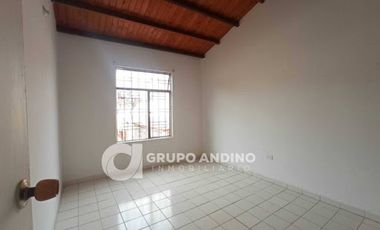 ARRIENDO de CASA RESIDENCIAL en GIRON