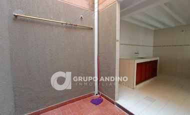ARRIENDO de CASA RESIDENCIAL en GIRON