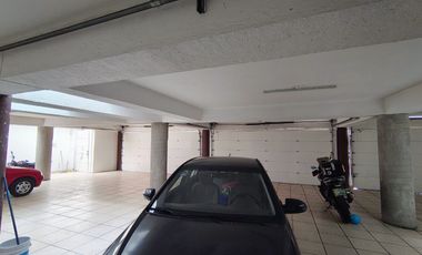 Edificio de departamentos en Venta para Remodelar! ATENCION INVERSIONISTAS!