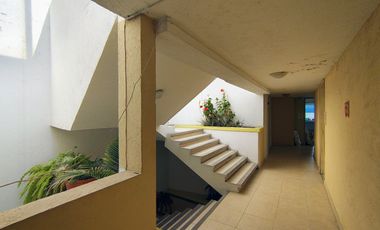 Edificio de departamentos en Venta para Remodelar! ATENCION INVERSIONISTAS!