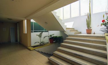 Edificio de departamentos en Venta para Remodelar! ATENCION INVERSIONISTAS!