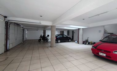 Edificio de departamentos en Venta para Remodelar! ATENCION INVERSIONISTAS!