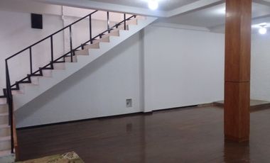 Casa con uso de suelo en Venta en Aeronautica Militar, Venustiano Carranza, CDMX