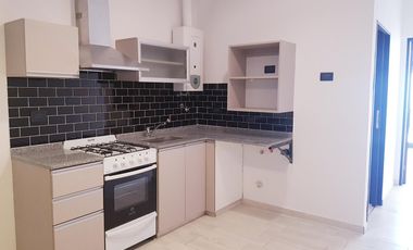 Departamento de dos ambientes en venta - Villa Lugano - con patio y parrilla