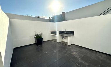 Departamento de dos ambientes en venta - Villa Lugano - con patio y parrilla