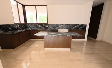 VENTA DE CASA EN MÉRIDA EN PRIVADA, 4 HABITACIONES