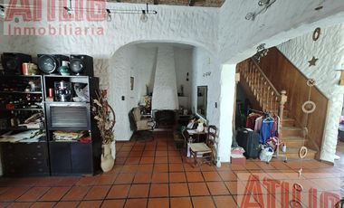 Casa Nuñez Lomas 2plantas 4dorms escritorio garage 2 terrazas digna de verse!