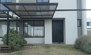 Casa en Prados de Manantiales