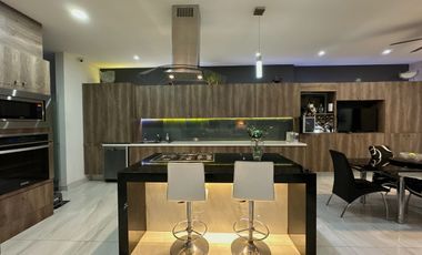 Residencia en Venta Colinas Virreyes Puerta Las Lomas, Zona Andares.