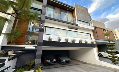 Casa Nueva en Venta Colinas Virreyes Frente Puerta Las Lomas, Zona Andares.
