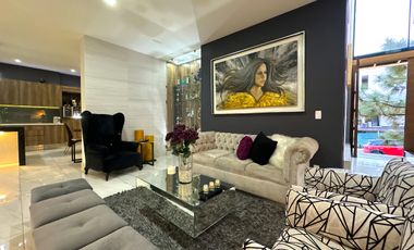 Residencia en Venta Colinas Virreyes Puerta Las Lomas, Zona Andares.