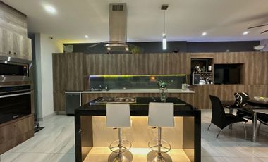 Casa Nueva en Venta Colinas Virreyes Frente Puerta Las Lomas, Zona Andares.