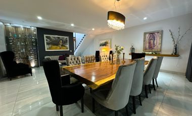 Residencia en Venta Colinas Virreyes Puerta Las Lomas, Zona Andares.