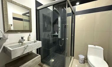 Residencia en Venta Colinas Virreyes Puerta Las Lomas, Zona Andares.