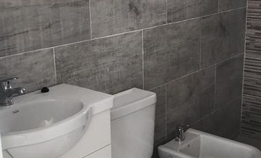 Departamento de dos ambientes en Alquiler- Moron Sur
