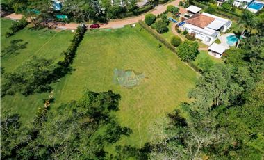 En Venta Lote Campestre en Condominio Santa Teresita (Restrepo)