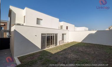Casa en Renta equipada en Dominio Cumbres con amplio patio Garcia, NL