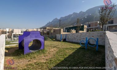Casa en Renta equipada en Dominio Cumbres con amplio patio Garcia, NL