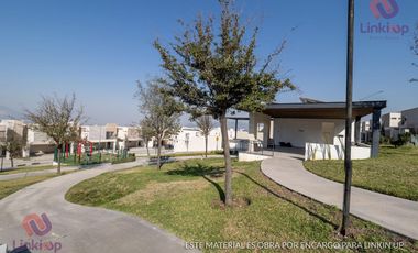 Casa en Renta equipada en Dominio Cumbres con amplio patio Garcia, NL