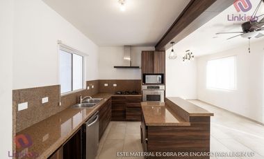 Casa en Renta equipada en Dominio Cumbres con amplio patio Garcia, NL