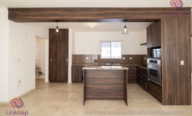Casa en Renta equipada en Dominio Cumbres con amplio patio Garcia, NL