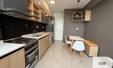 Departamento de 3 ambientes a la calle con balcón y habitación en suite