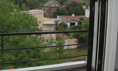DEPTO 2 AMB. AMPLIO TIPO LOFT  CON COCHERA 2º X ESCALERA. ,.COMPLEJO CON PISICINA Y PARRILLA. TIGRE. TEDIN 159