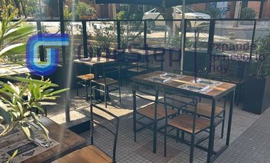 Local Comercial en Venta en DERECHO DE LLAVES DE FUENTE DE SODA CON PATENTE DE CERVEZAS EN ZONA TOP DE LAS CONDES.