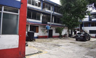 Nave Industrial en Venta: Oficinas y Mini Bodegas