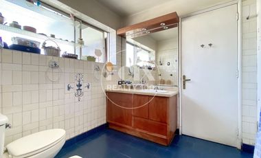 BARRIO LAS LILAS / ELIODORO YÁÑEZ