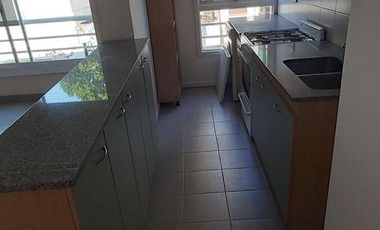 Departamento - 2  ambientes luminoso  con cochera cubierta fija   - Palermo Chico