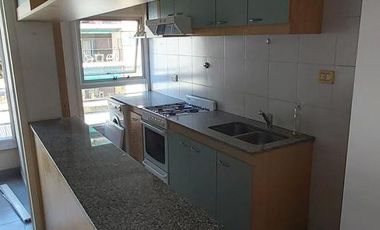 Departamento - 2  ambientes luminoso  con cochera cubierta fija   - Palermo Chico