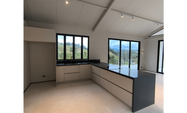 CASA PARA ESTRENAR EN VENTA EN UNIDAD CERRADA , EL RETIRO