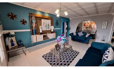 VENDO HERMOSA REMODELADA CASA URB. CAMINO REAL  SAN ANTONIO