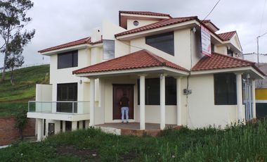Csa en Venta, sector Chibuleo San Alfonso, Parroquia Juan Benigno Vela, Ambato, Tungurahua.