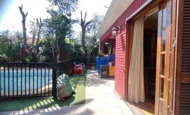 Casa en venta en LA REINA
