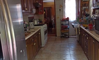 Casa en venta en LA REINA