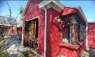 Casa en venta en LA REINA