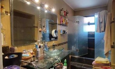 Casa en venta en LA REINA