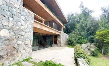 ARRIENDO CASA VITACURA LO CURRO CONDOMINIO