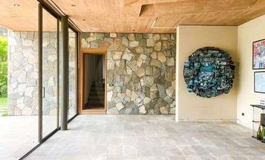 ARRIENDO CASA VITACURA LO CURRO CONDOMINIO